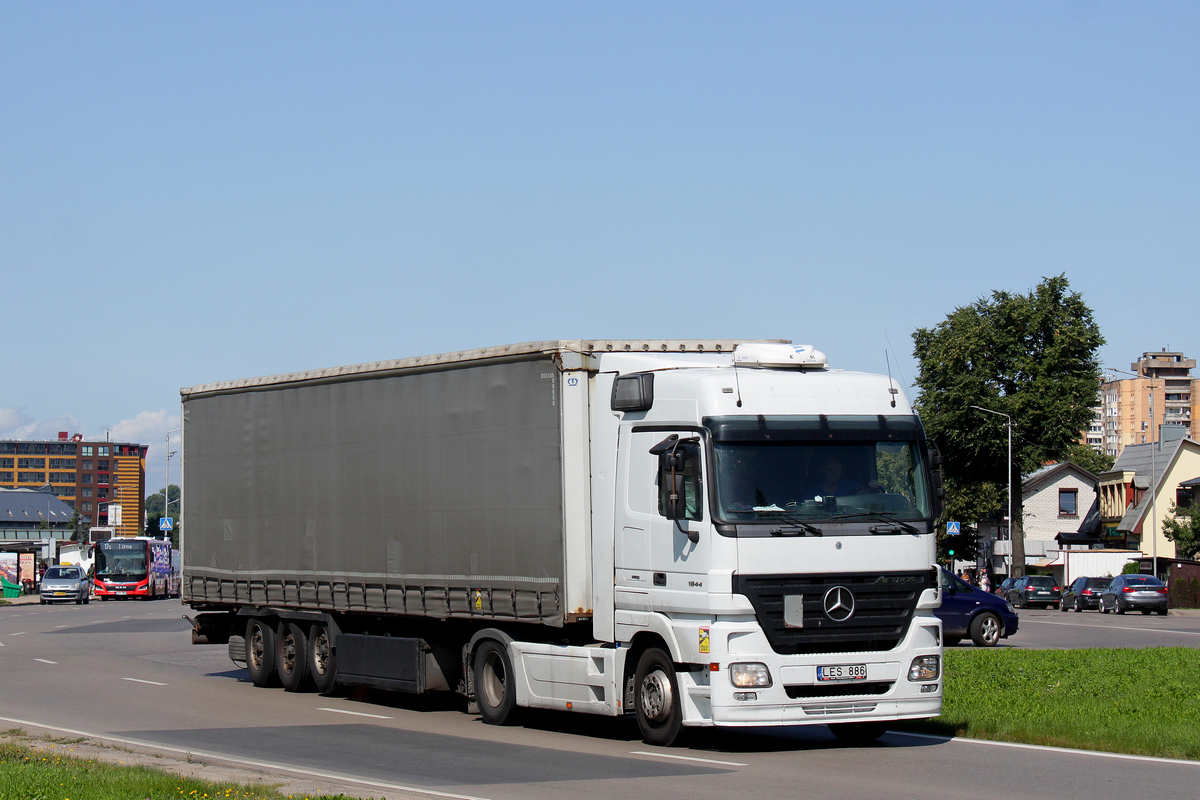 Литва, № LES 886 — Mercedes-Benz Actros ('2003) 1844