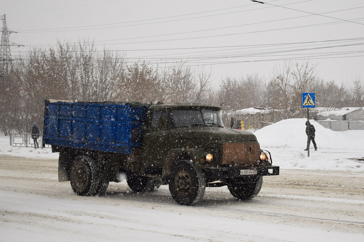 Алтайский край, № Е 085 КК 22 — ЗИЛ-431410