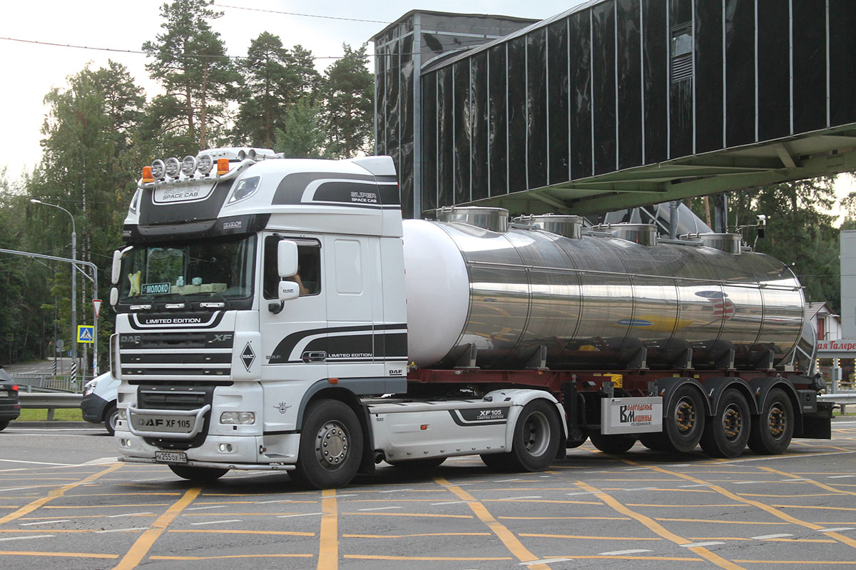 Брянская область, № Н 255 ОХ 32 — DAF XF105 FT