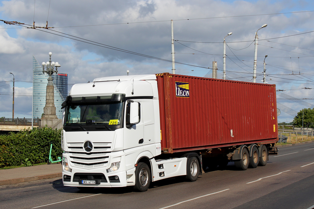 Латвия, № MV-4719 — Mercedes-Benz Actros ('2011)