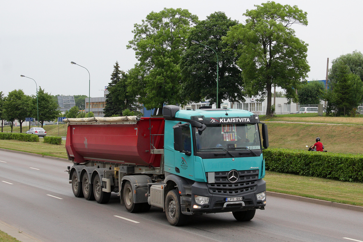 Литва, № LPY 993 — Mercedes-Benz Arocs (общ.м)