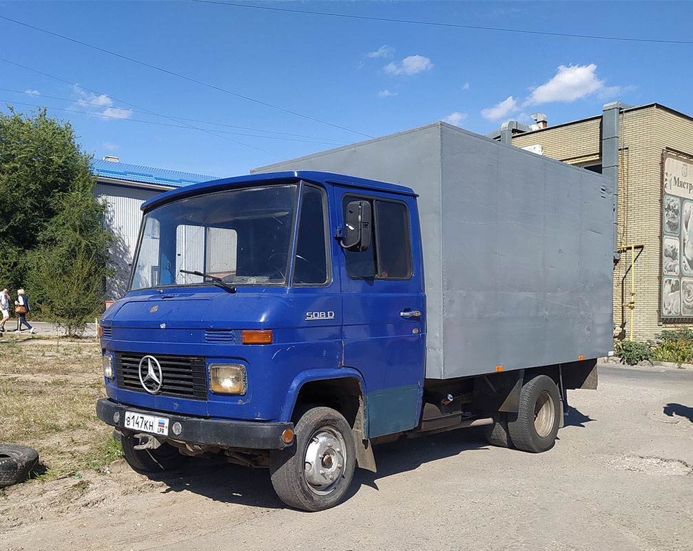 Луганская область, № В 147 КН — Mercedes-Benz T2 ('1967)