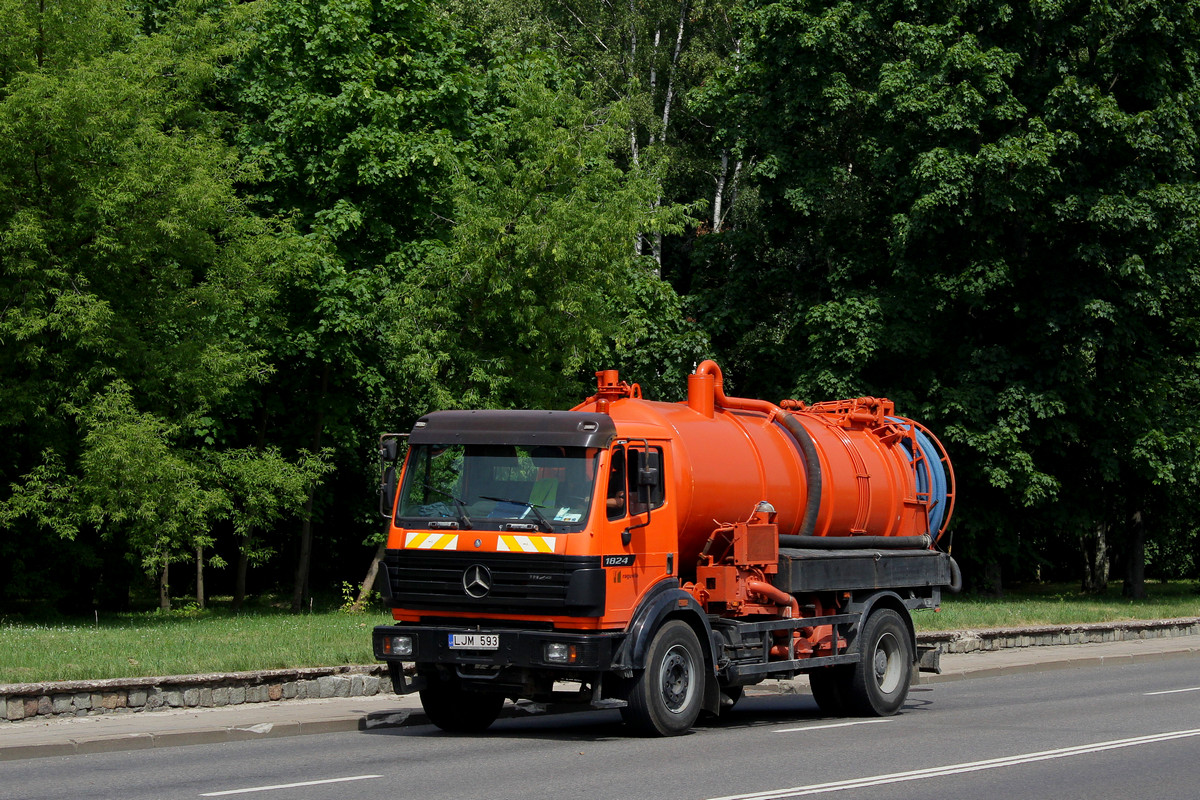 Литва, № LJM 593 — Mercedes-Benz SK 1824