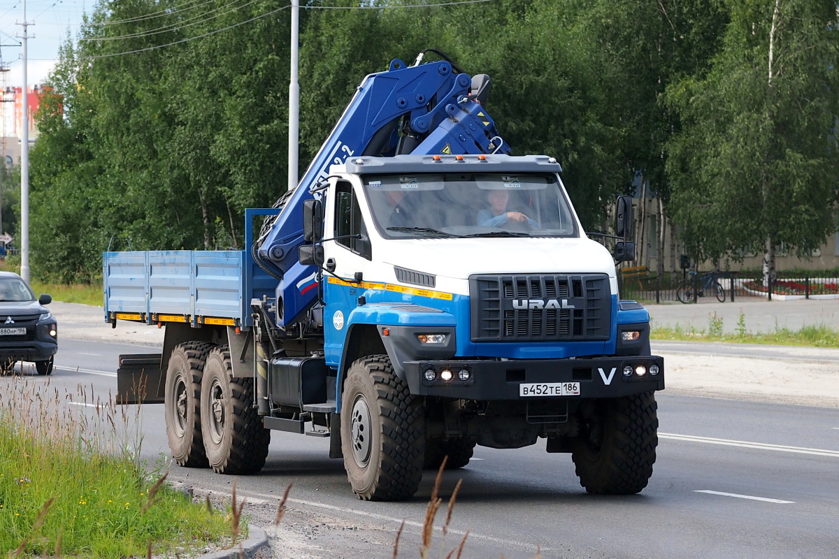 Ханты-Мансийский автоном.округ, № В 452 ТЕ 186 — Урал NEXT 4320-73