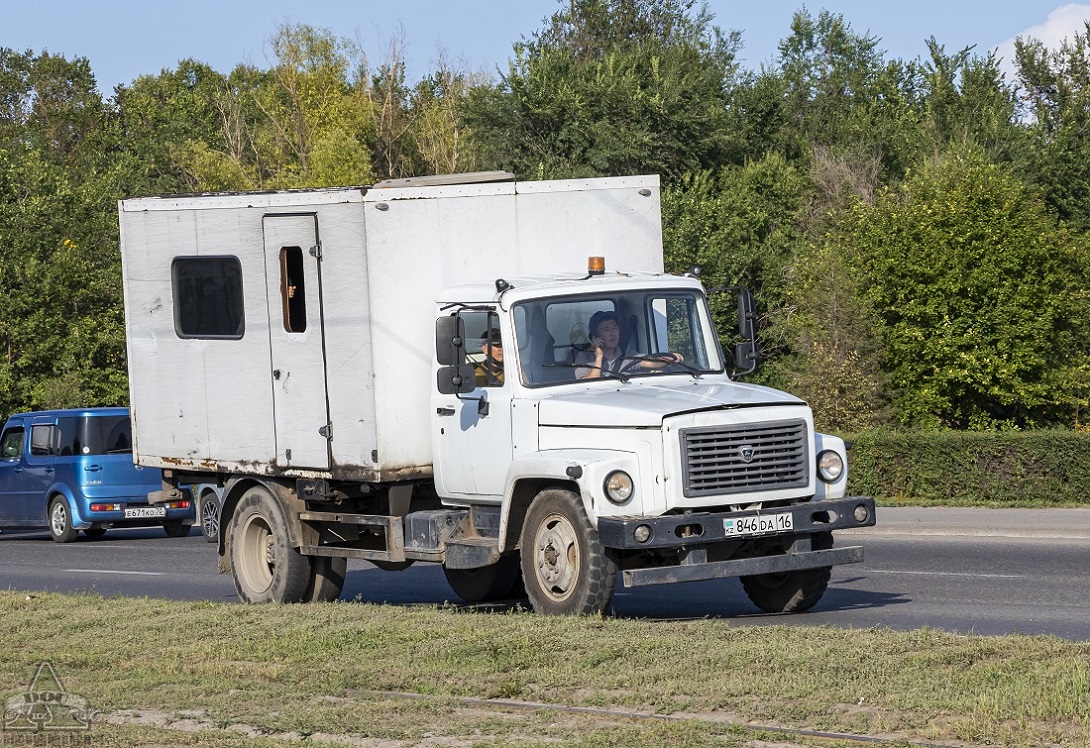 Восточно-Казахстанская область, № 846 DA 16 — ГАЗ-33098