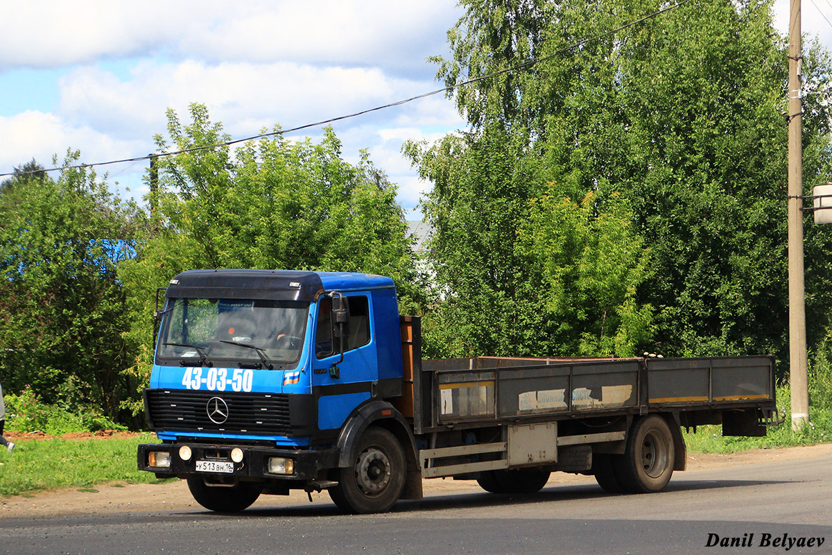 Кировская область, № У 513 ВН 16 — Mercedes-Benz SK 1722