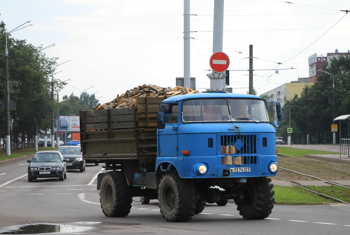 Витебская область, № Е 1374 ОТ — IFA W50LA/K, LA/Z