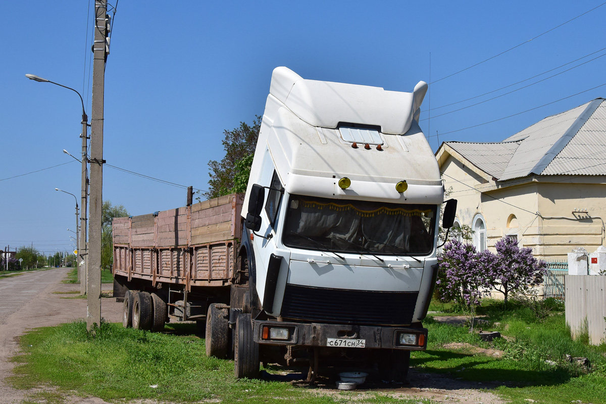 Волгоградская область, № С 671 СН 34 — МАЗ-54329