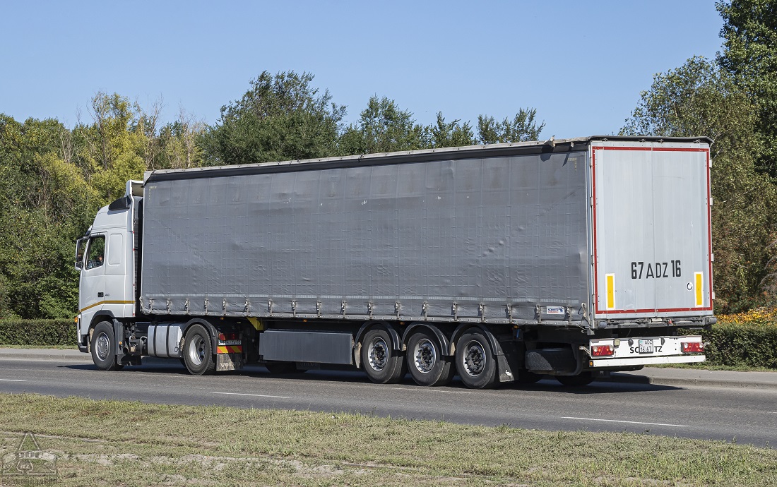 Восточно-Казахстанская область, № 174 VZA 16 — Volvo ('2002) FH12.460; Восточно-Казахстанская область, № 67 ADZ 16 — Schmitz Cargobull S.CS (общая модель)