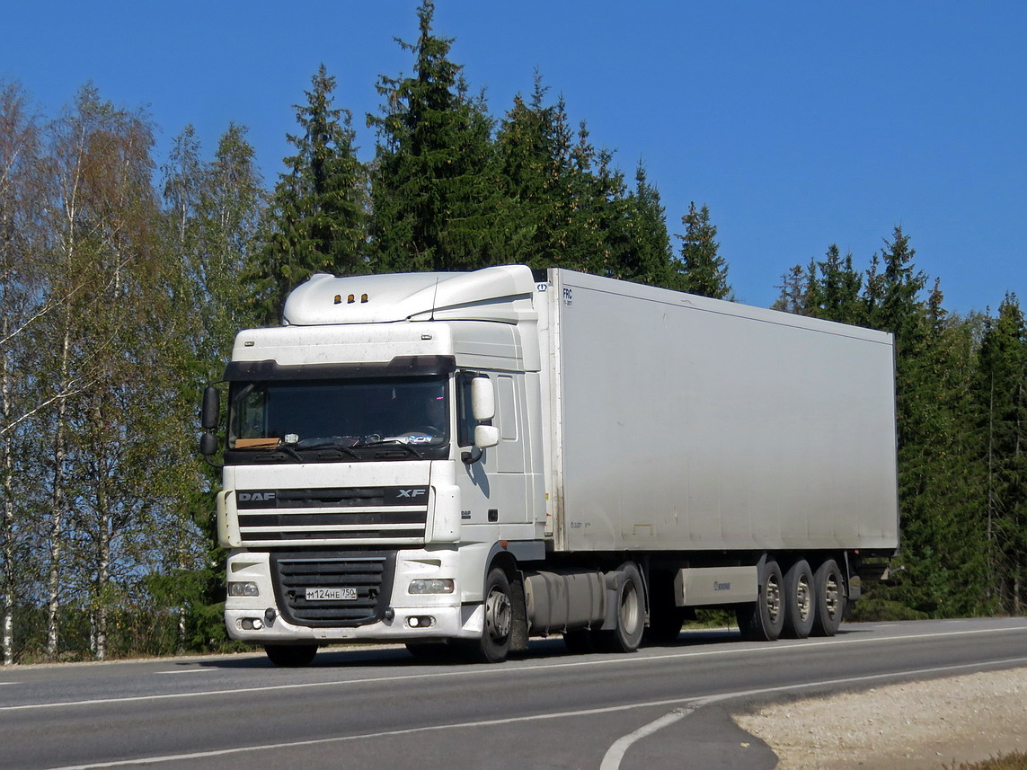 Московская область, № М 124 НЕ 750 — DAF XF105 FT