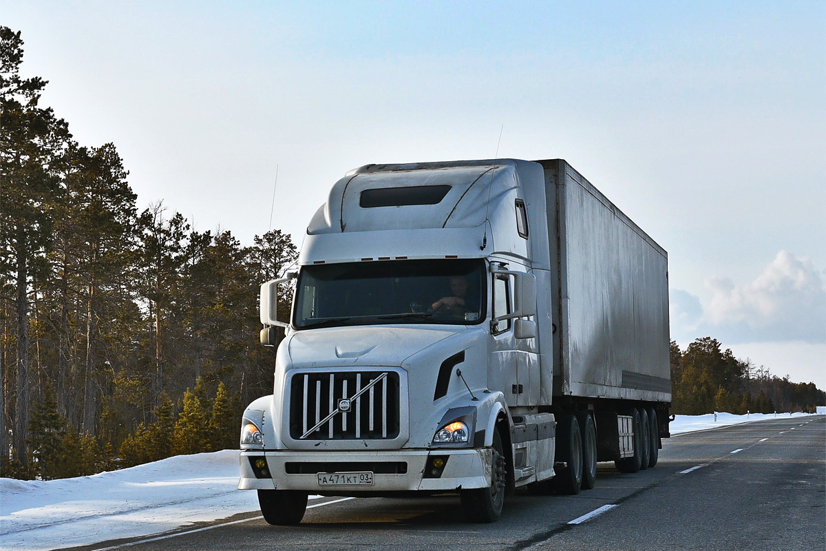 Бурятия, № А 471 КТ 03 — Volvo VNL670