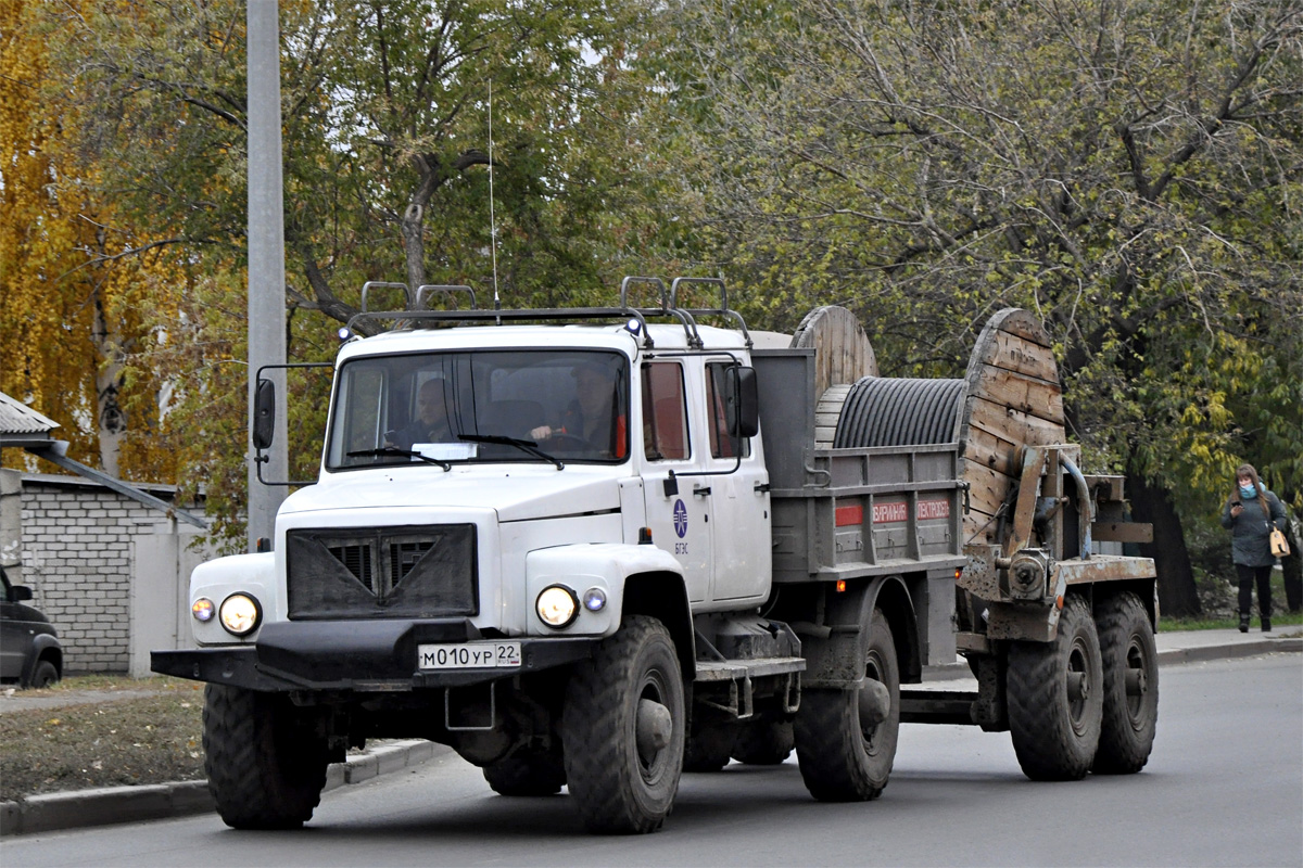 Алтайский край, № М 010 УР 22 — ГАЗ-33081 «Садко»