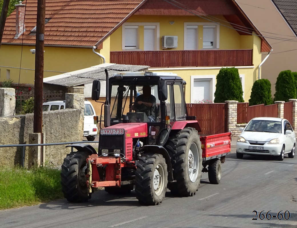 Венгрия, № YKU-738 — Беларус-892.2