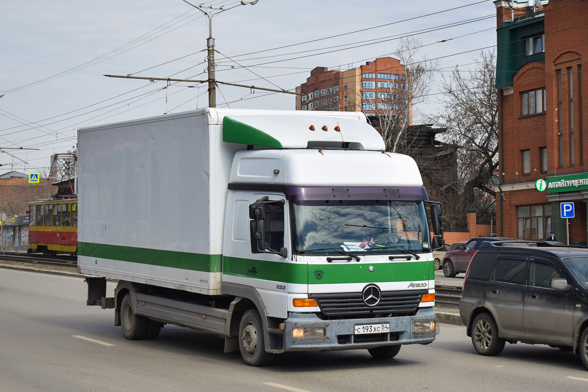 Новосибирская область, № С 193 ХС 54 — Mercedes-Benz Atego 823