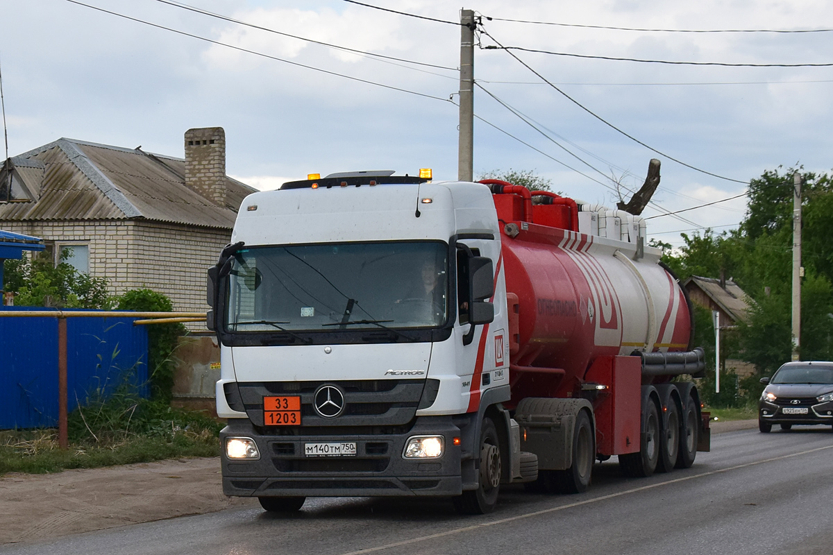 Волгоградская область, № М 140 ТМ 750 — Mercedes-Benz Actros '09 1841 [Z9M]