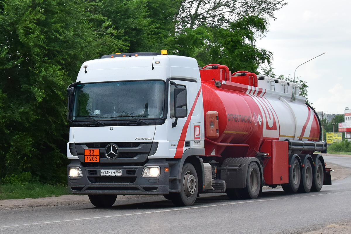 Волгоградская область, № М 135 ТМ 750 — Mercedes-Benz Actros '09 1841 [Z9M]