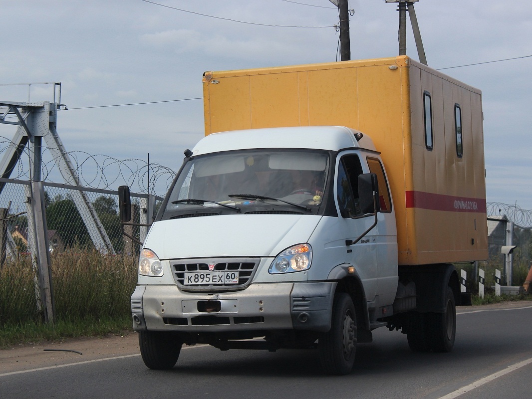 Псковская область, № К 895 ЕХ 60 — ГАЗ-331043 "Валдай"