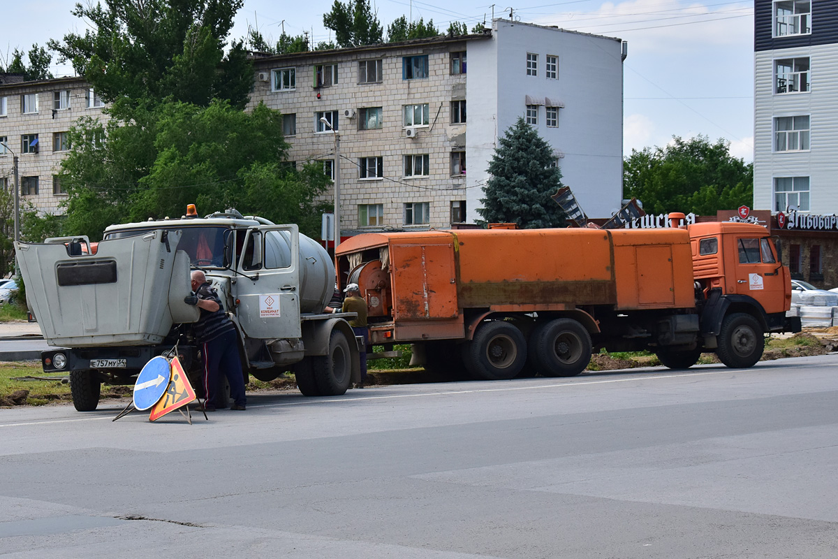 Волгоградская область, № 1012 — ЗИЛ-433362; Волгоградская область, № О 310 ВР 34 — КамАЗ-53215 [532150]