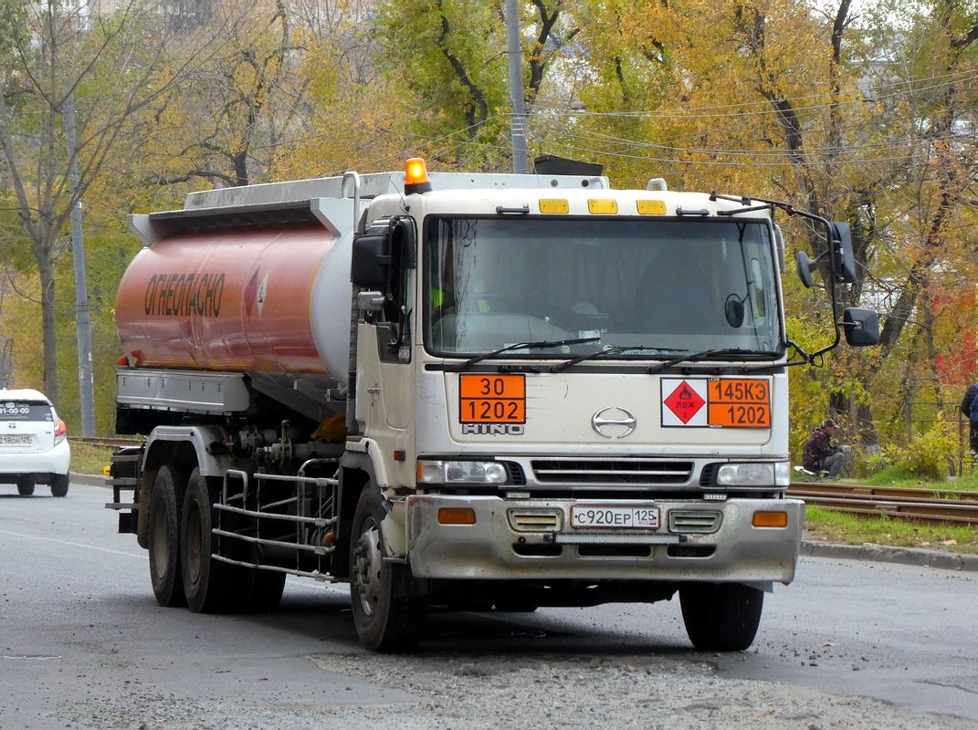 Приморский край, № С 920 ЕР 125 — Hino (общая модель)