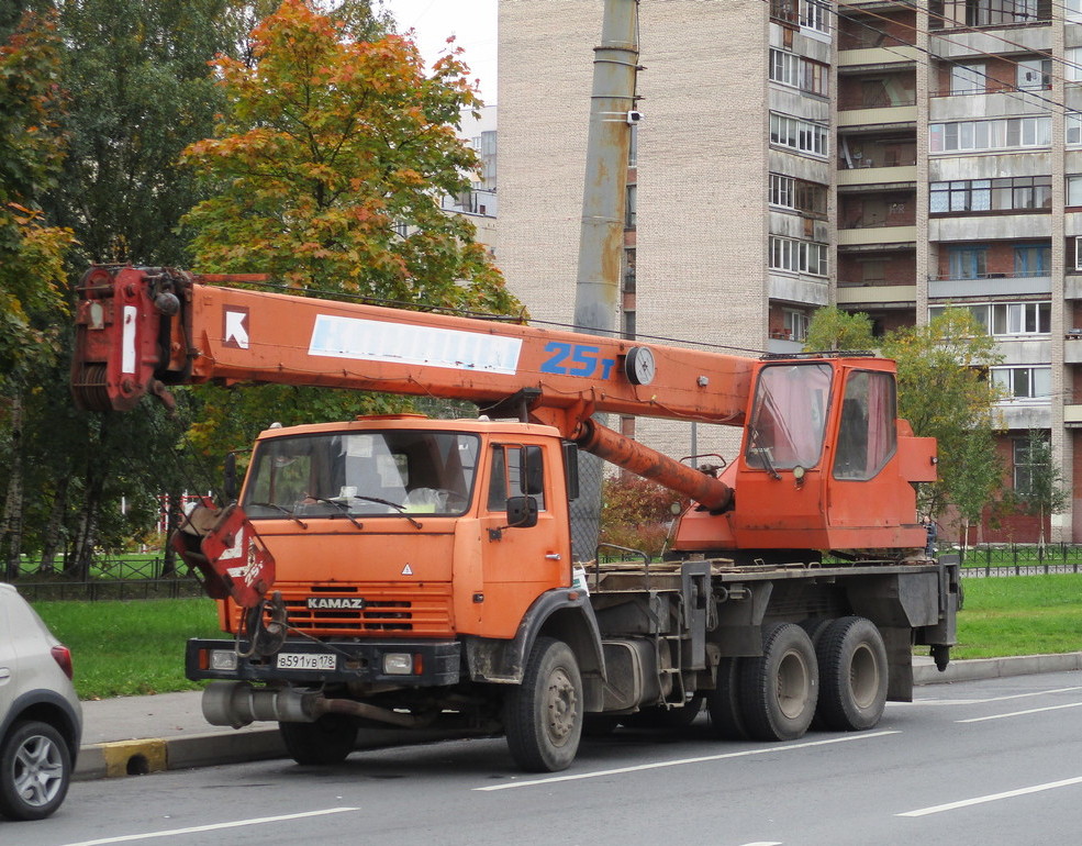 Санкт-Петербург, № В 591 УВ 178 — КамАЗ-65115-62