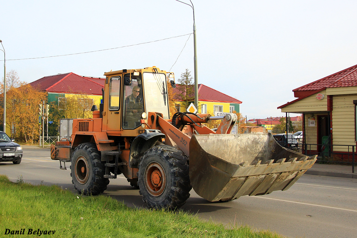 Ненецкий автономный округ, № 1225 ОО 83 — Амкодор-352