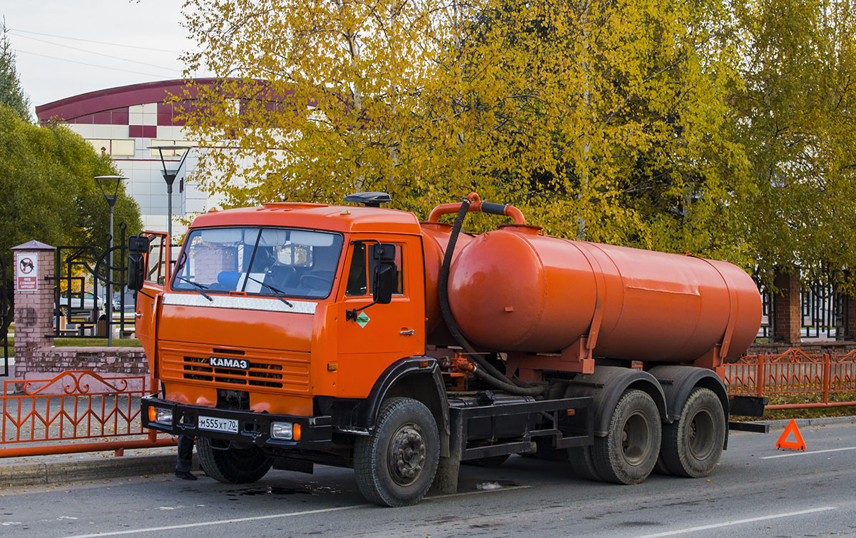 Томская область, № М 555 ХТ 70 — КамАЗ-53215-15 [53215R]