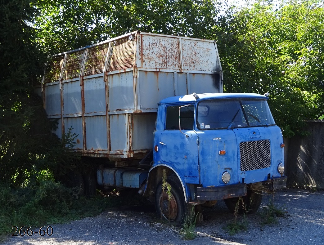 Словакия, № KN-124AG — Škoda 706 MTSP 24, MTSP 27