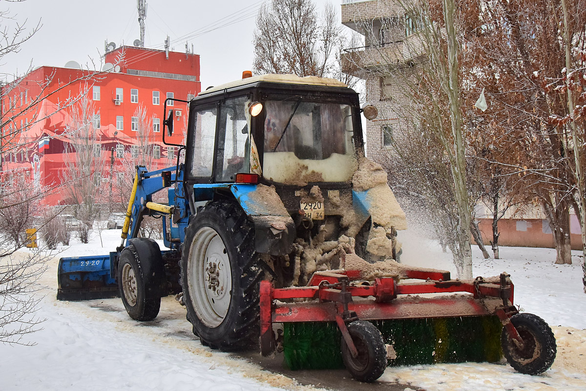 Волгоградская область, № 2920 ВН 34 — Беларус-82.1