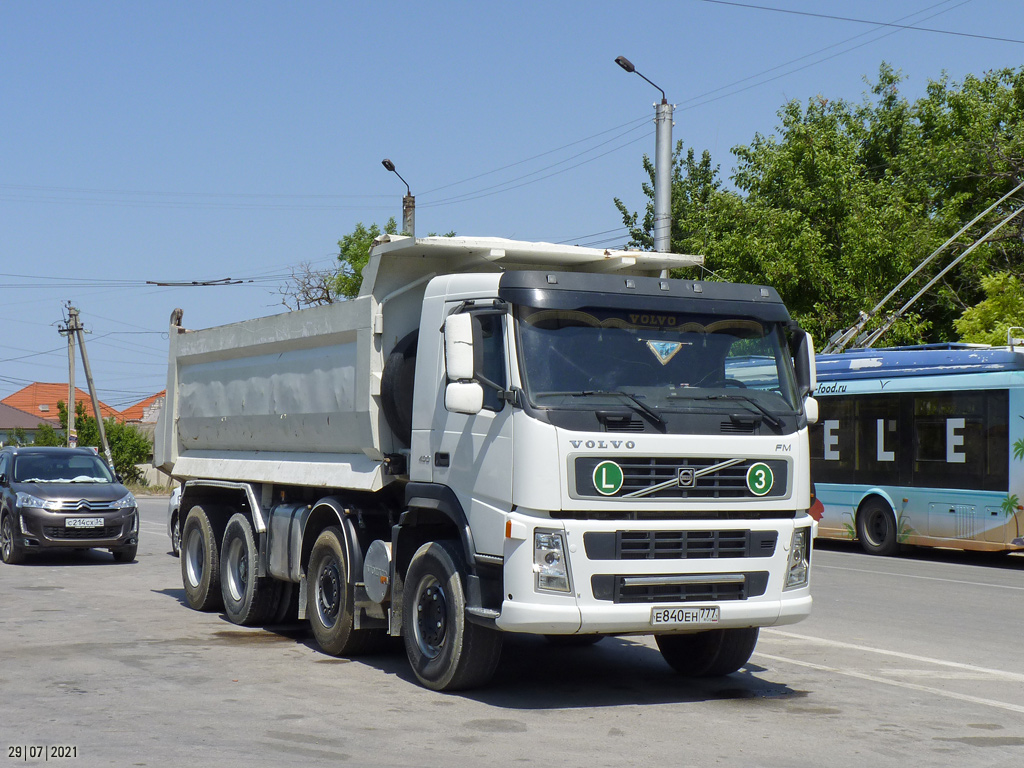 Севастополь, № Е 840 ЕН 777 — Volvo ('2002) FM-Series