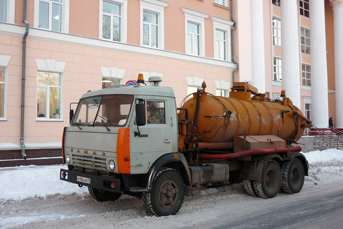 Архангельская область, № В 906 ОМ 29 — КамАЗ-53213