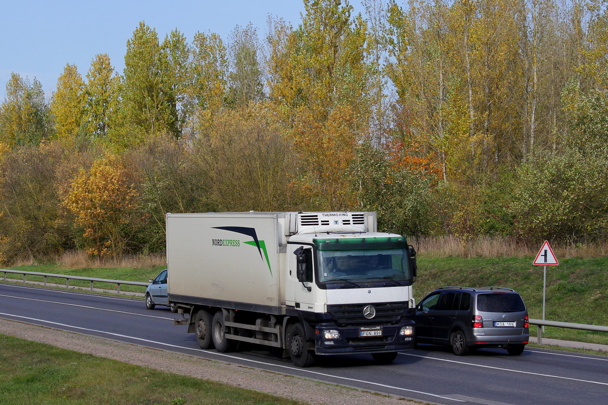 Литва, № FGN 891 — Mercedes-Benz Actros ('2003) 2541