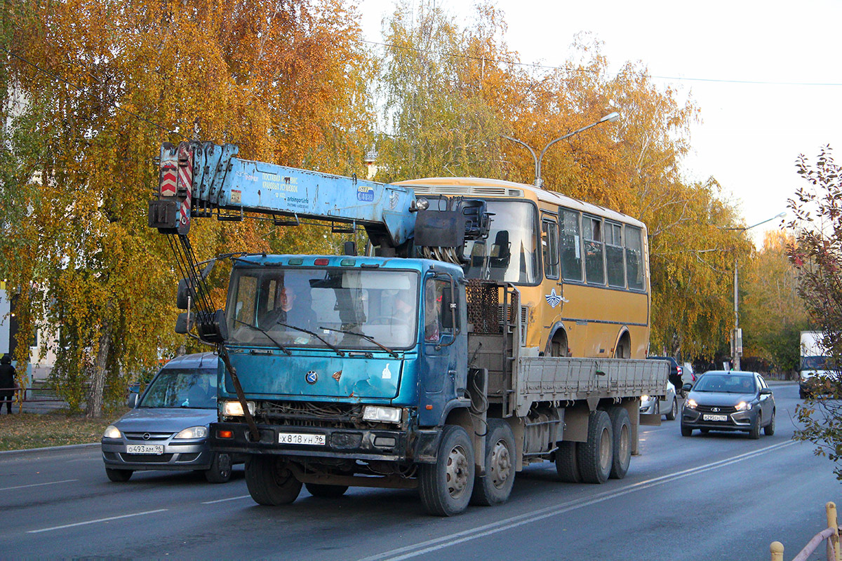 Свердловская область, № Х 818 УН 96 — Kia Granto