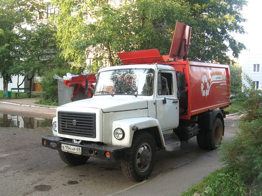 Тверская область, № В 194 НР 69 — ГАЗ-3309
