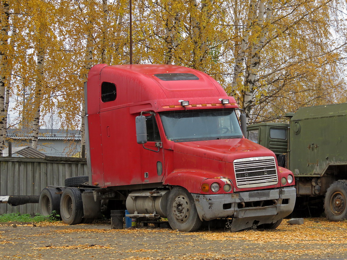 Кировская область, № (43) Б/Н 0063 — Freightliner Century Class