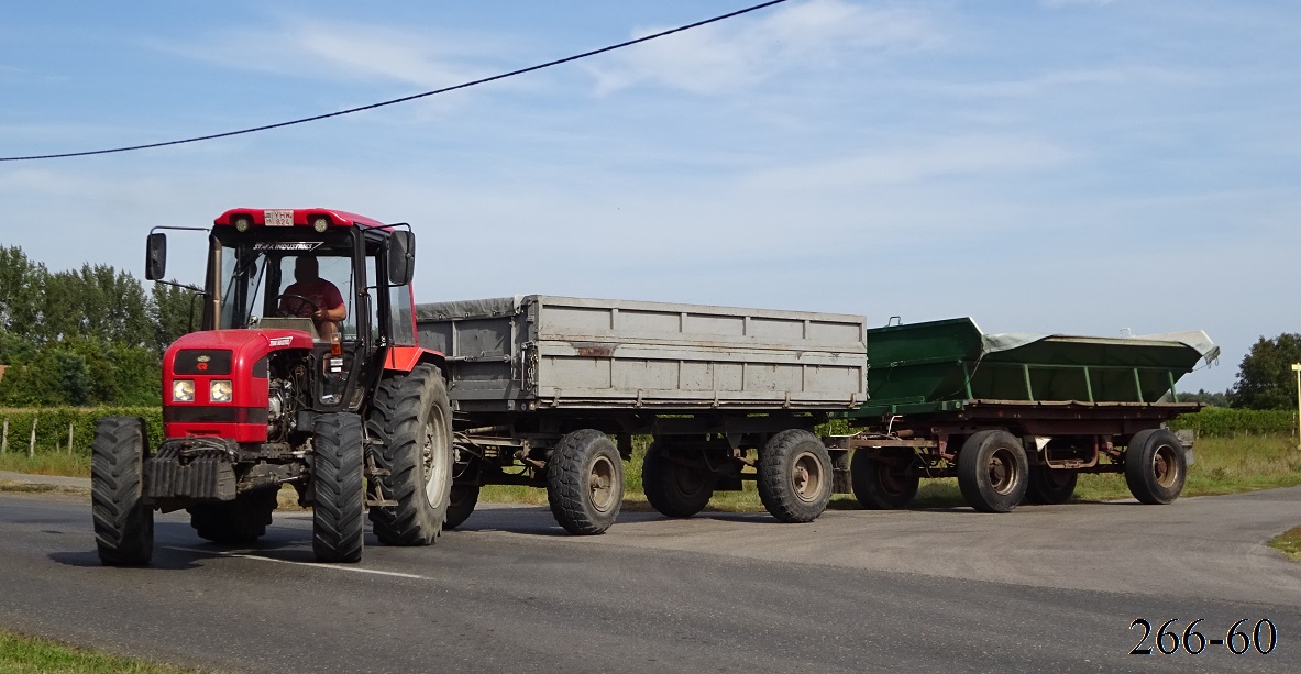 Венгрия, № YHW-824 — Беларус-920.3; Венгрия — Сбор винограда в Венгрии