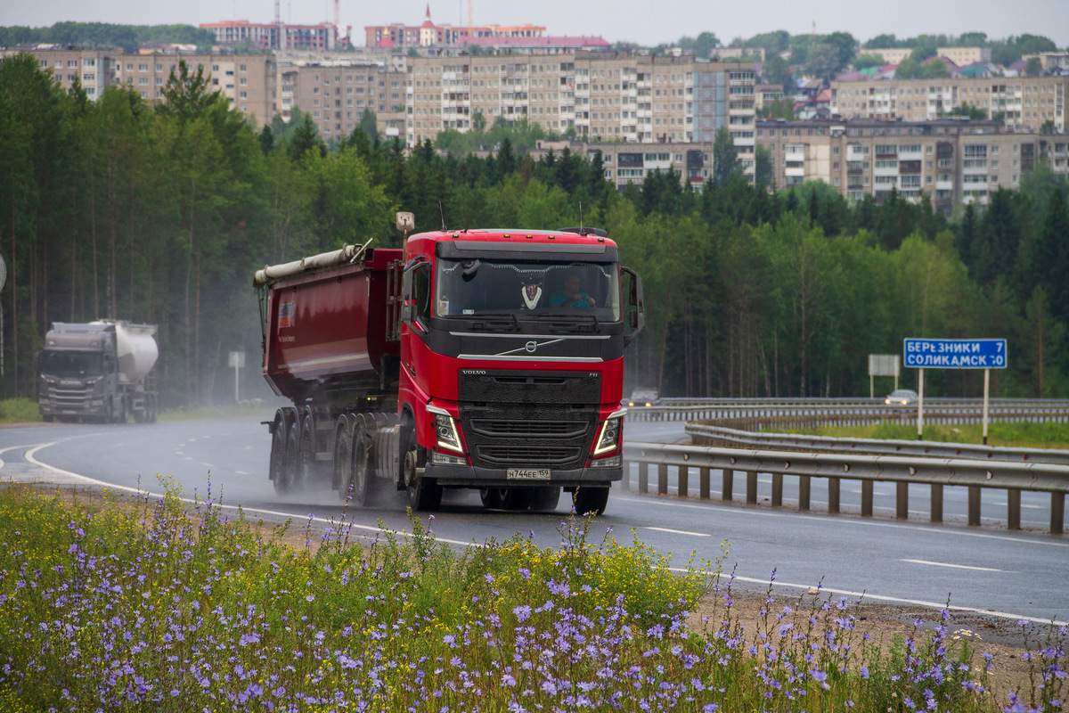 Пермский край, № Н 744 ЕЕ 159 — Volvo ('2012) FH.460 [X9P]