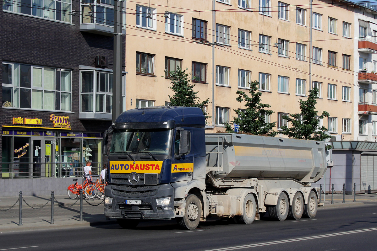 Литва, № LRC 916 — Mercedes-Benz Arocs (общ.м)