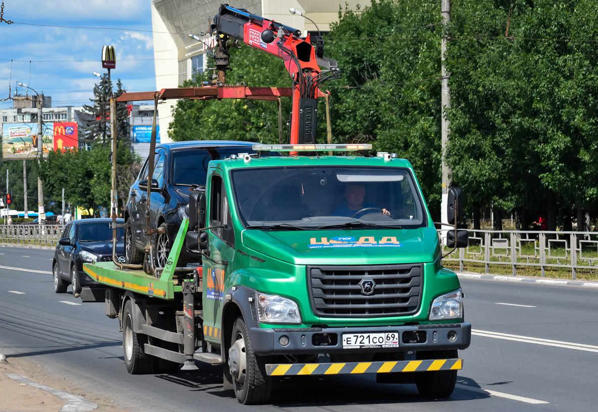 Тверская область, № Е 721 СО 69 — ГАЗ-C41R13