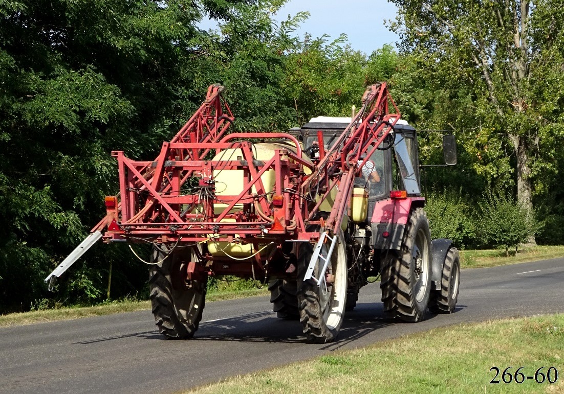 Венгрия, № YLU-408 — Беларус-820