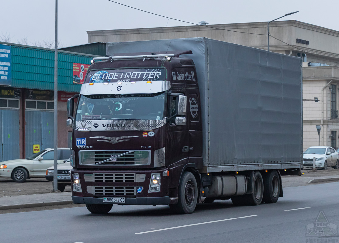 Алматинская область, № 880 ORB 05 — Volvo ('2002) FH12.460