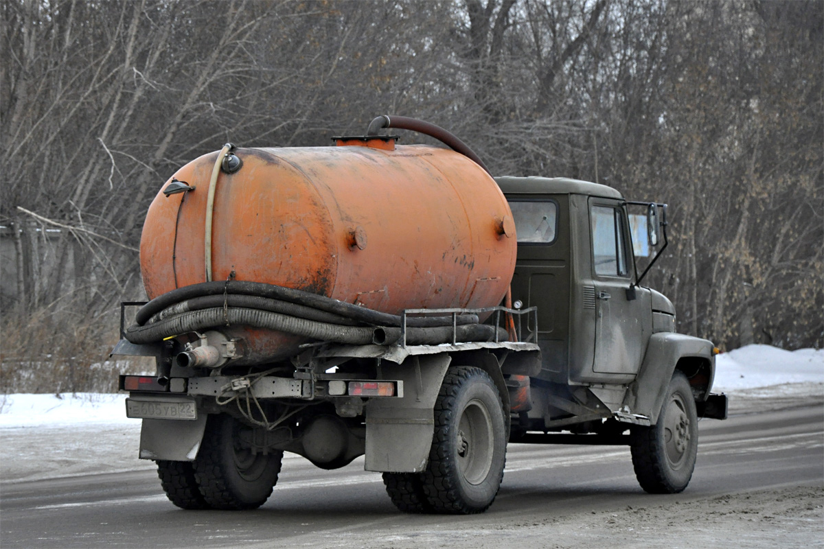 Алтайский край, № Е 605 УВ 22 — ГАЗ-33073