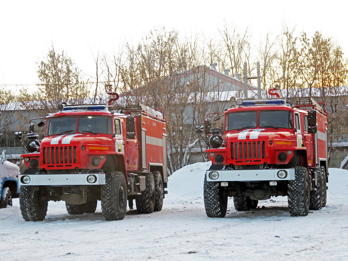 Кировская область, № (43) Б/Н 0068 — Урал-4320 / 5557 (общая модель); Кировская область, № (43) Б/Н 0069 — Урал-4320 / 5557 (общая модель)