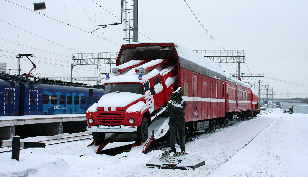 Тульская область, № (71) Б/Н 0011 — ЗИЛ-431412; Тульская область — Автомобили на постаментах; Техника на постаментах, памятники (Тульская область)