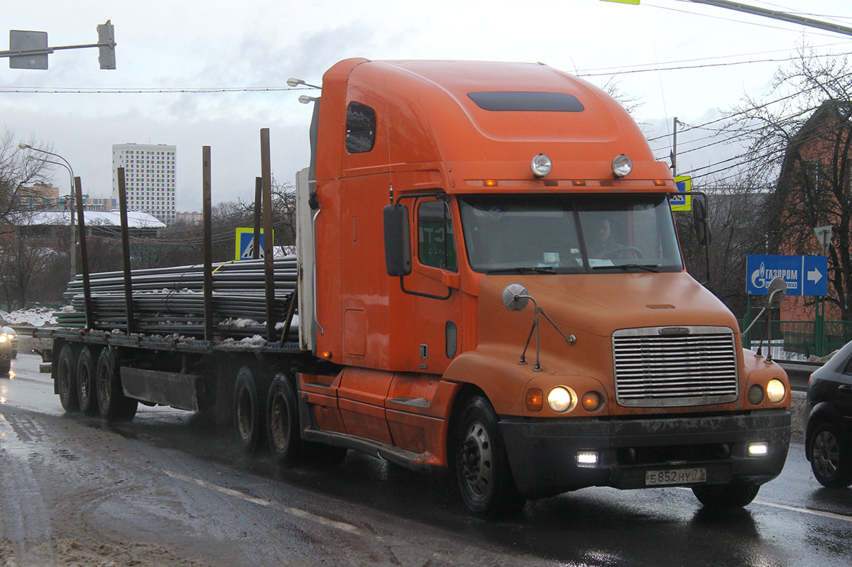 Тульская область, № Е 852 НУ 71 — Freightliner Century Class