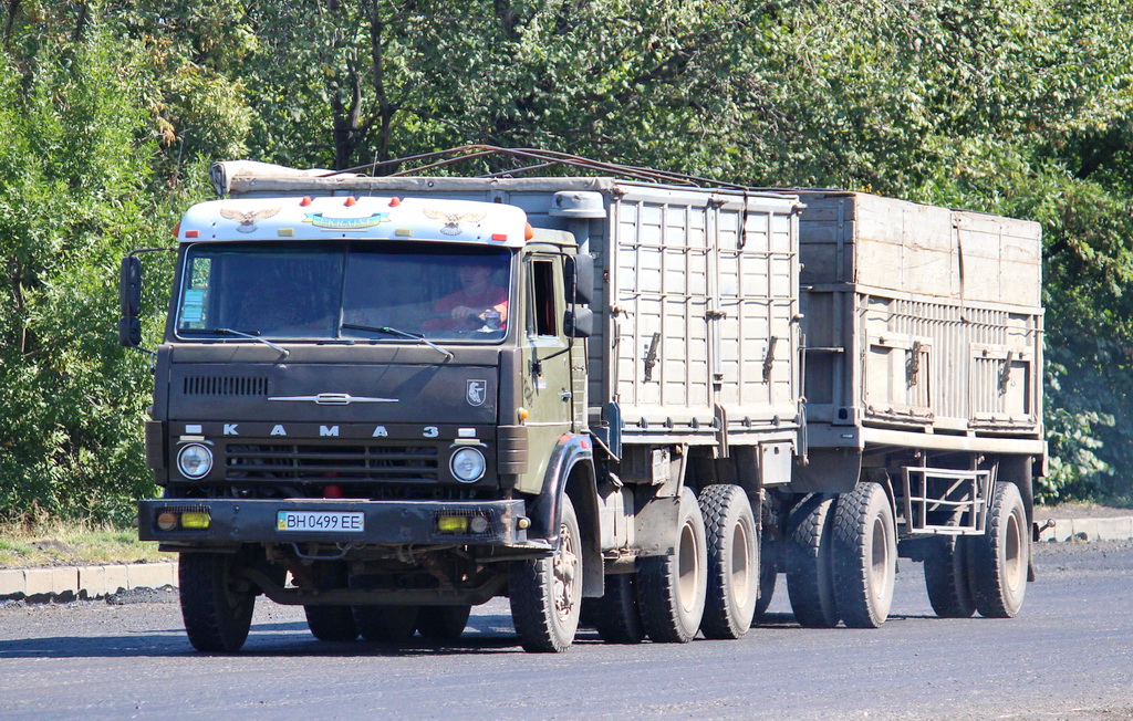 Одесская область, № ВН 0499 ЕЕ — КамАЗ-5320