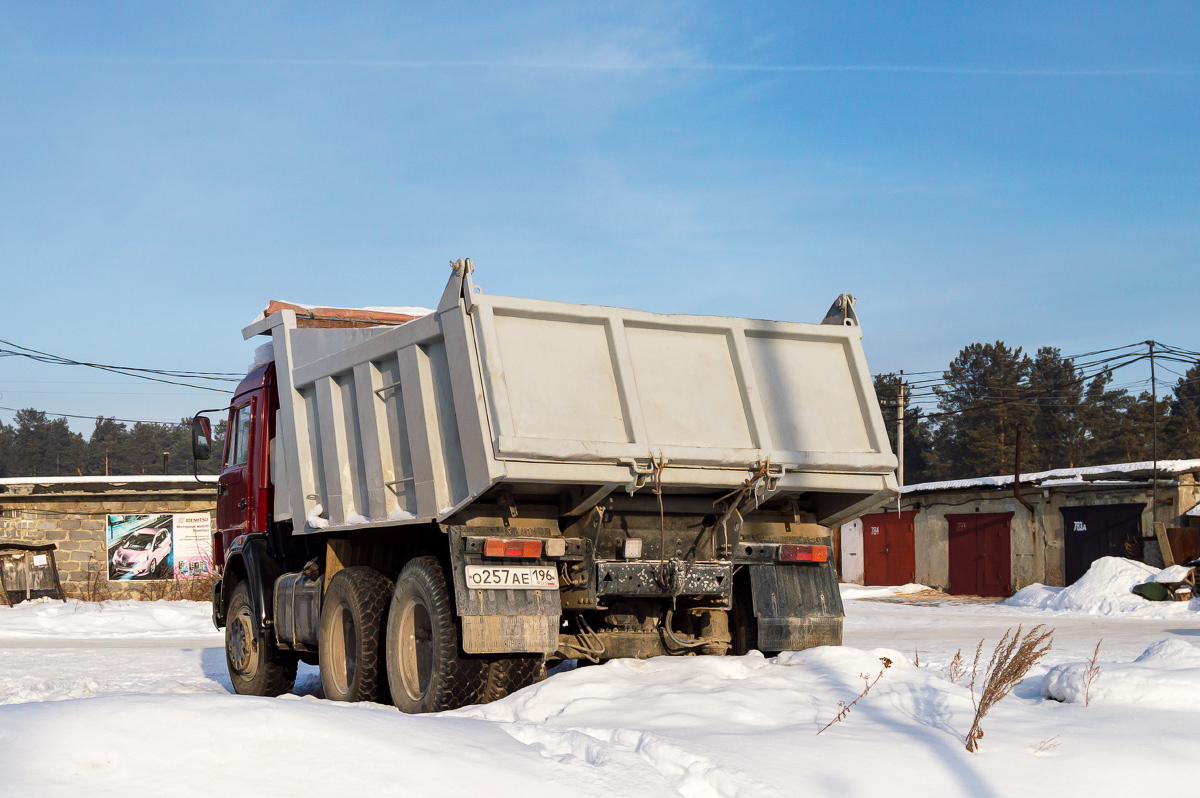 Свердловская область, № О 257 АЕ 196 — КамАЗ-65115-02 [65115C]