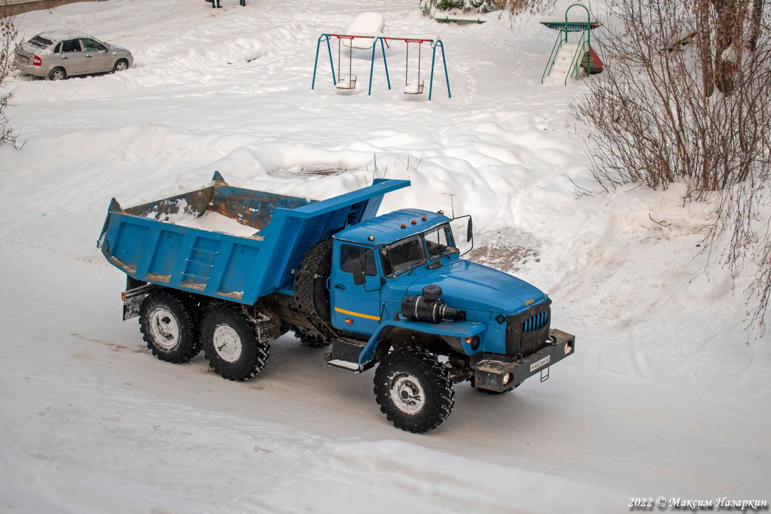 Рязанская область, № М 402 АМ 62 — Урал-55571-40