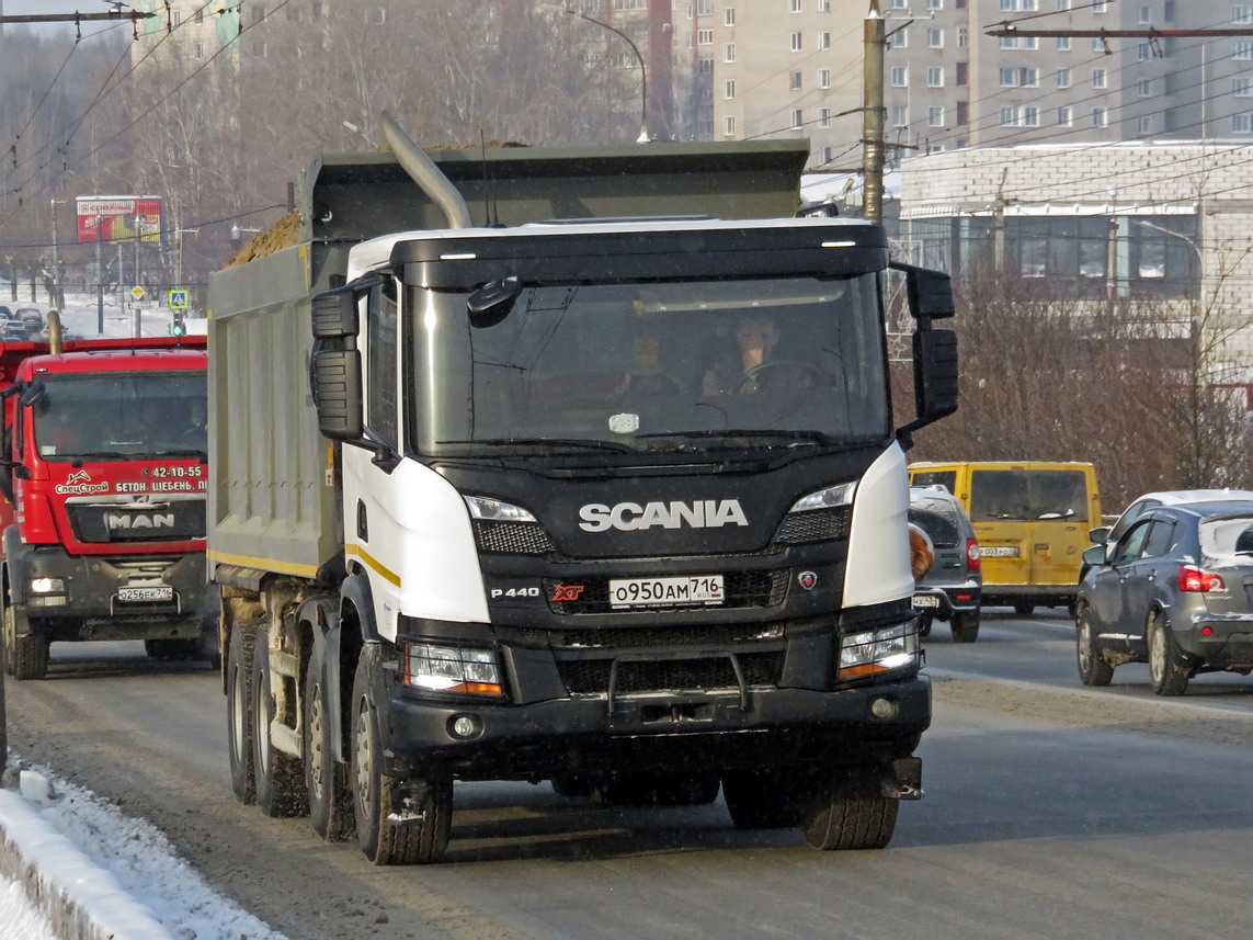 Кировская область, № О 950 АМ 716 — Scania ('2016) P440