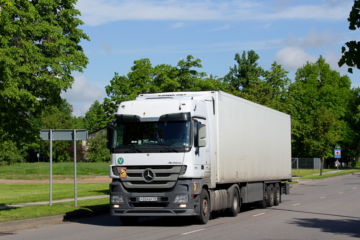 Калининградская область, № Р 024 ВР 39 — Mercedes-Benz Actros ('2009) 1844