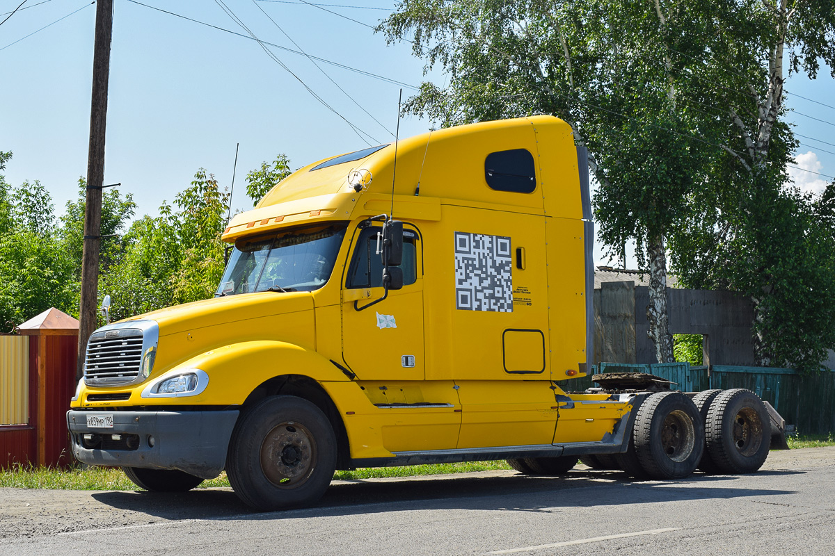 Алтайский край, № Х 859 МР 190 — Freightliner Columbia